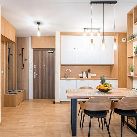 Stone Hill C13 Szklarska